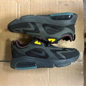 Nike Air Max 200 “Bordeaux”